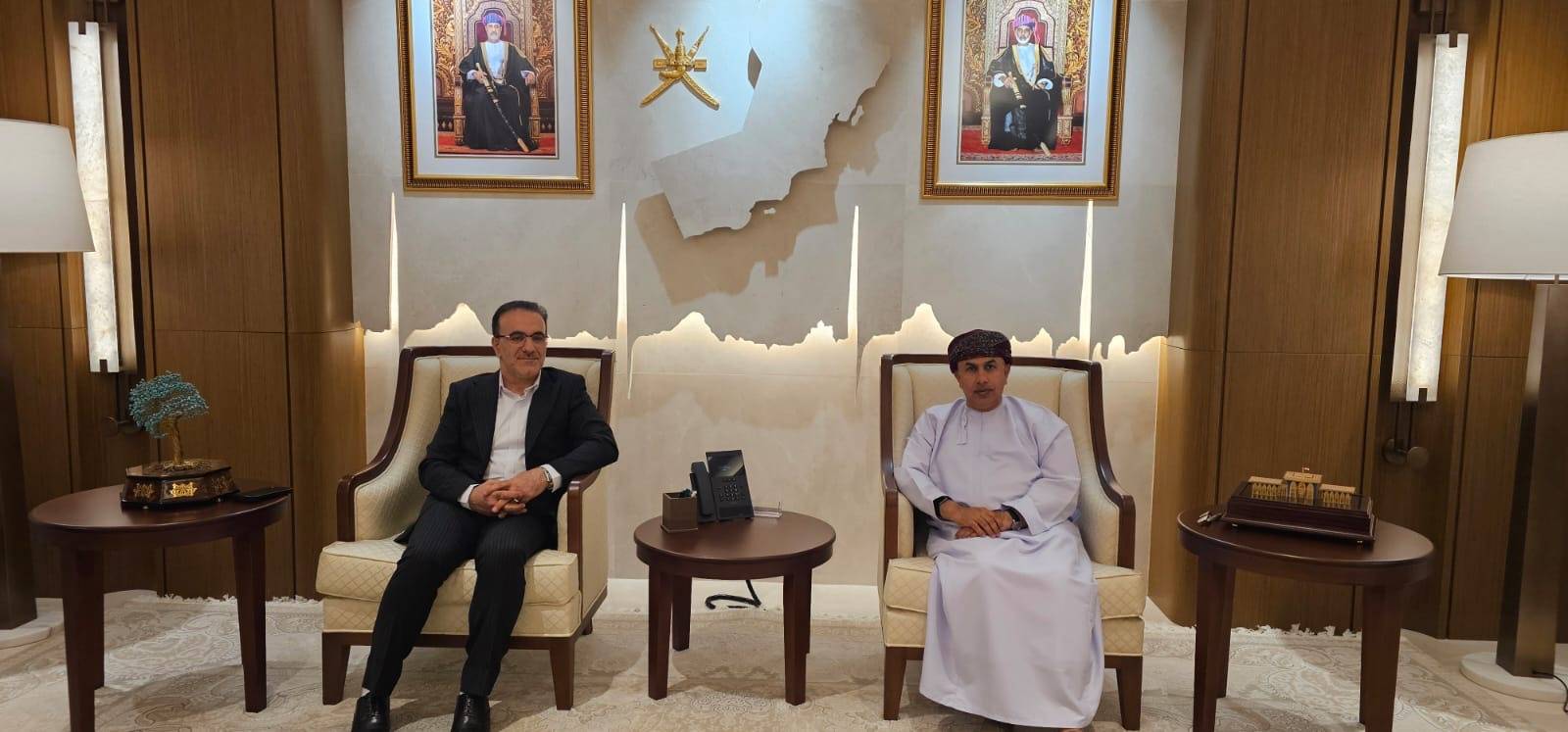 دیدار رئیسکل سازمان نظام پزشکی با وزیر بهداشت عمان، نقطه عطفی در دیپلماسی سلامت کشور است دیدار رئیسکل سازمان نظام پزشکی با وزیر بهداشت عمان، نقطه عطفی در دیپلماسی سلامت کشور است