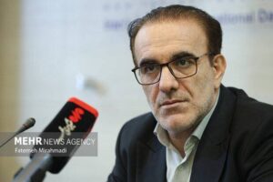 رئیس‌کل سازمان نظام پزشکی: موفقیت پزشک خانواده در گرو تأمین منابع پایدار و مشارکت جامعه پزشکی است