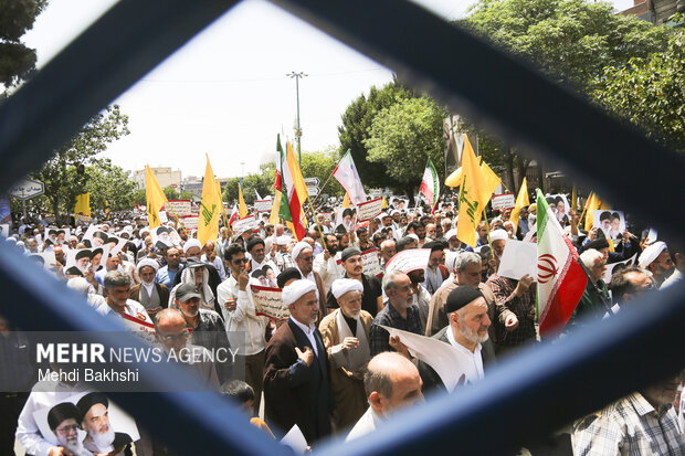 راهپیمایی گرامیداشت قیام ۱۵ خرداد در قم