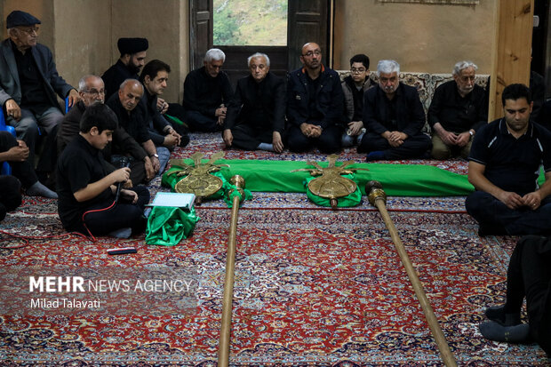 روایتی از ماسوله در ششمین روز محرم؛ علمها سبزپوش می شوند روایتی از ماسوله در ششمین روز محرم؛ علمها سبزپوش می شوند