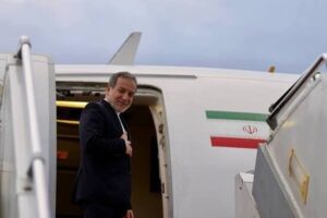 سفر وزیر امور خارجه به بغداد