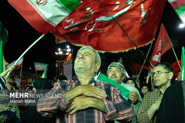 صد و دهمین شب تجمع مردمی در اسفرورین