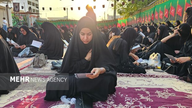 مراسم قرائت زیارت حضرت عباس (ع) در دیر برگزار شد مراسم قرائت زیارت حضرت عباس (ع) در دیر برگزار شد