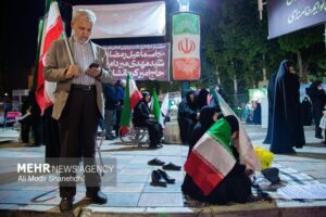 نماز استغاثه به امام زمان(عچ) در تاکستان