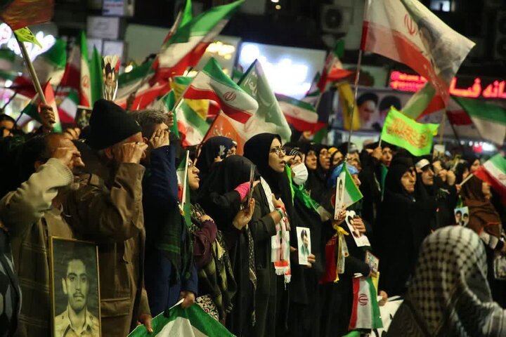نواخته شدن نوای «یا حیدر یا حیدر» در گنبد