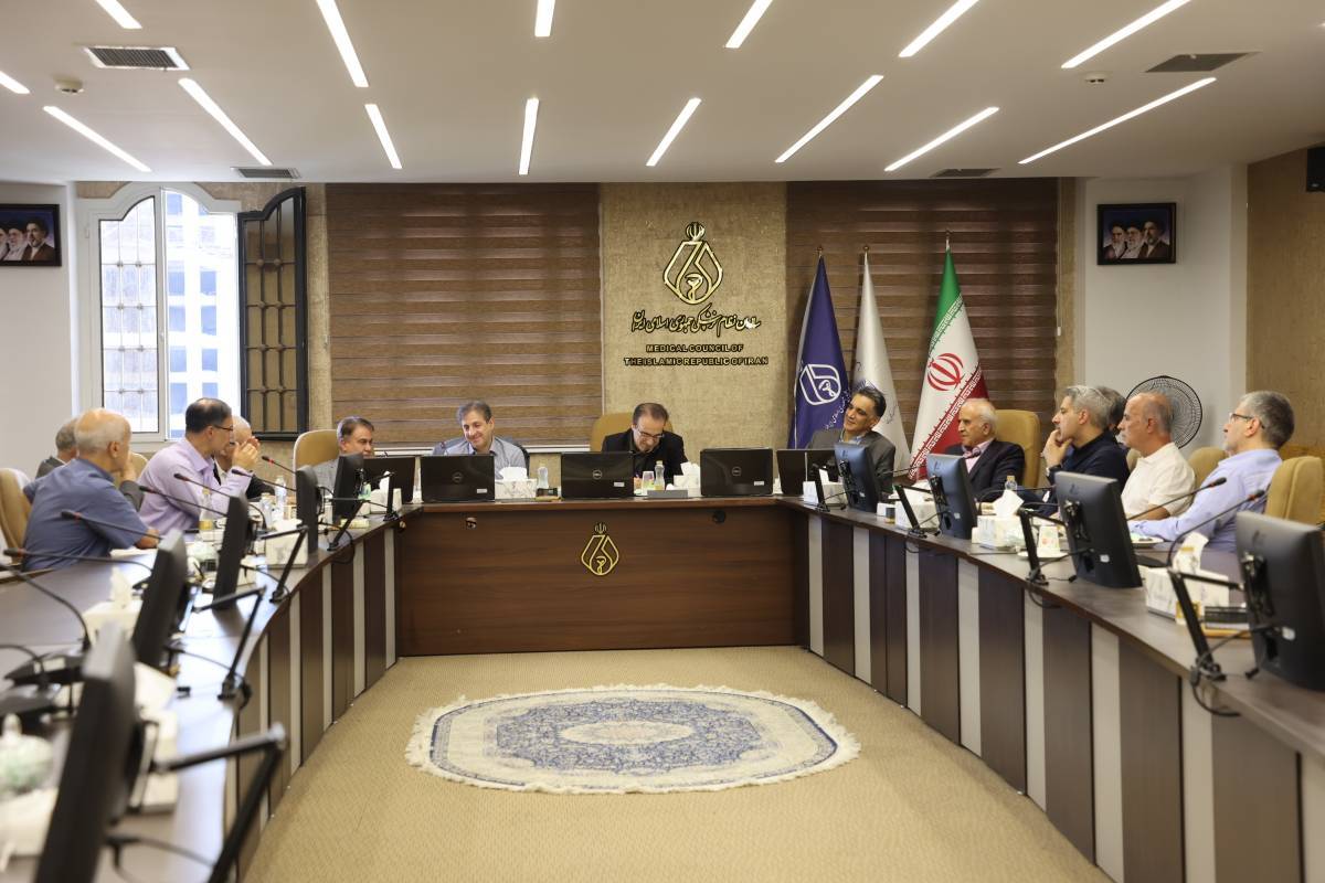 بررسی مسائل و مطالبات صنفی متخصصان گوش، حلق و بینی در نشست با رئیس کل سازمان نظام پزشکی