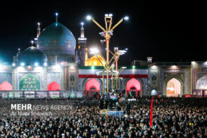 بزرگداشت رهبر شهید انقلاب اسلامی در حرم امام رضا(ع)