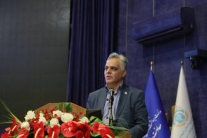 عدالت در پرداخت و به‌رسمیت شناختن حقوق پرستاران، شرط پایداری نظام سلامت است