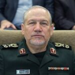 فرمانی که رهبر شهید ۱۵ سال پیش برای تنگه هرمز صادر کردند/ روایت رحیم‌صفوی را بخوانید