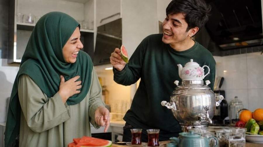 خطاهای رایج در تشخیص «شوخی» با «تمسخر»/ تاثیر شوخی بر شخصیت کودکان