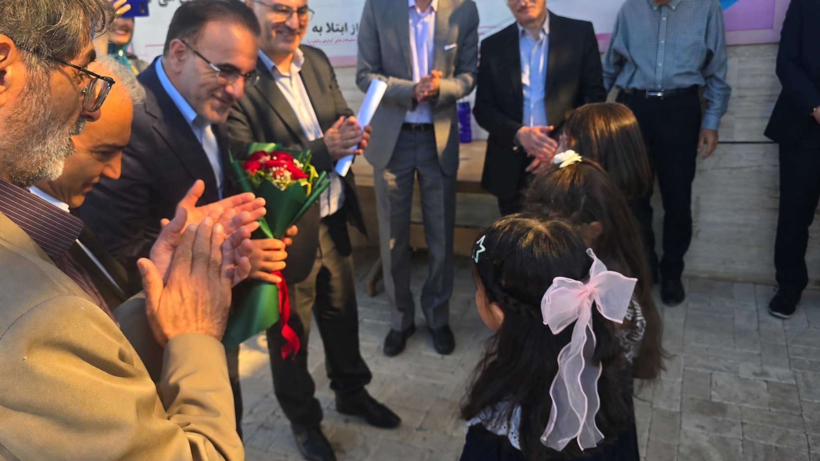 بررسی مسائل جامعه پزشکی زنجان در نشست مشترک رئیسکل سازمان نظام پزشکی با اعضای شورای هماهنگی و ارکان نظام پزشکی استان و بازدید از مجموعه مهرانه بررسی مسائل جامعه پزشکی زنجان در نشست مشترک رئیسکل سازمان نظام پزشکی با اعضای شورای هماهنگی و ارکان نظام پزشکی استان و بازدید از مجموعه مهرانه