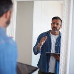 نحوه صحبت کردن با خودمان مهم است/ چطور با خودمان بهتر صحبت کنیم؟