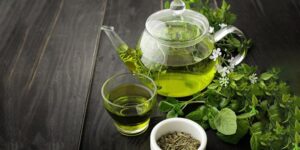 چای سبز با این داروها تداخل دارد؛ مصرف نکنید